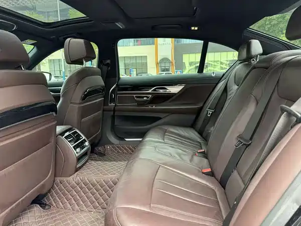 BMW 7 Series 2018