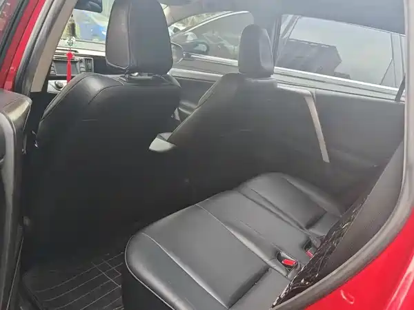 Toyota RAV4 2013