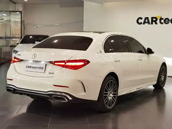 Mercedes-Benz C-Class 2025
