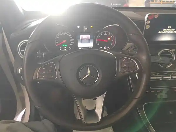 Mercedes-Benz GLC 2019