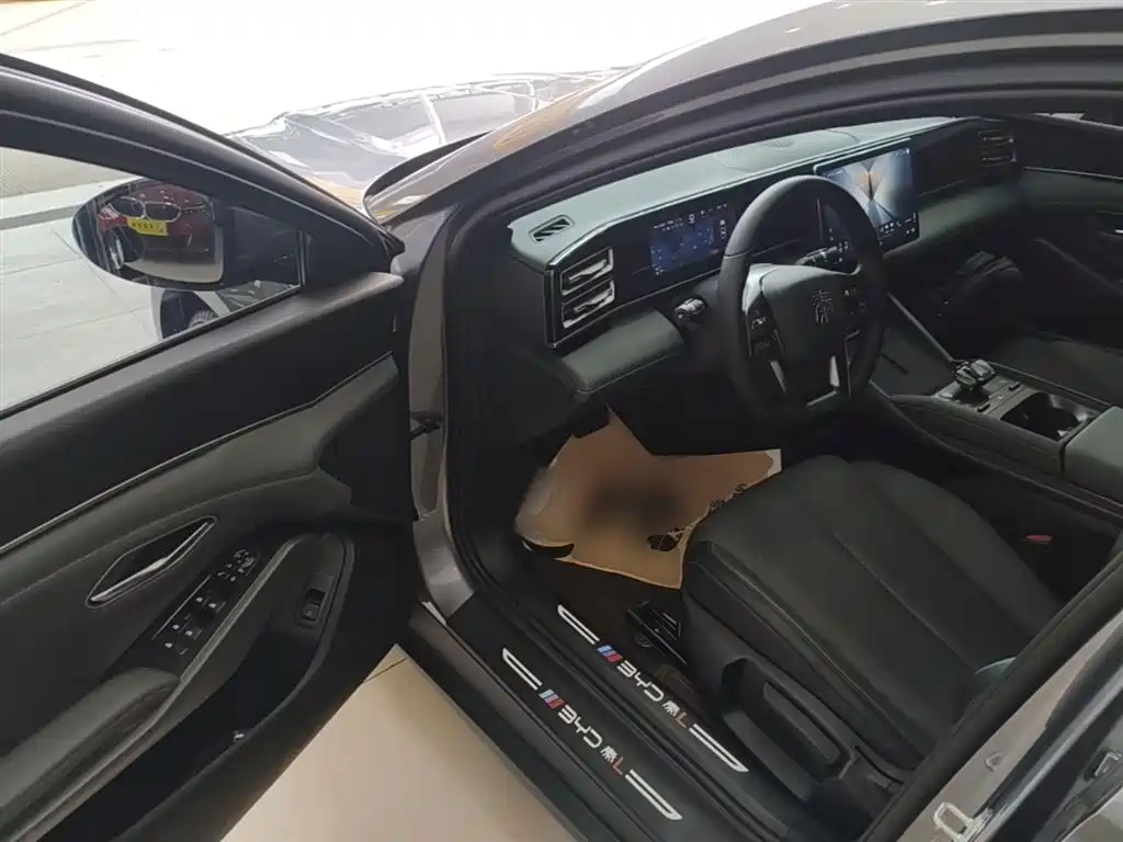 BYD Qin L 2025 — фото 16