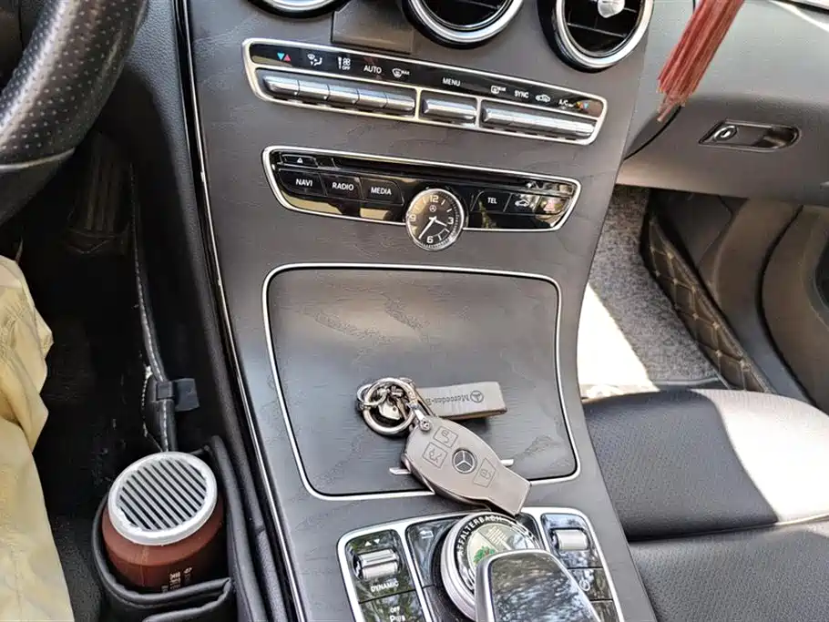 Mercedes-Benz C-Class 2018 — фото 16