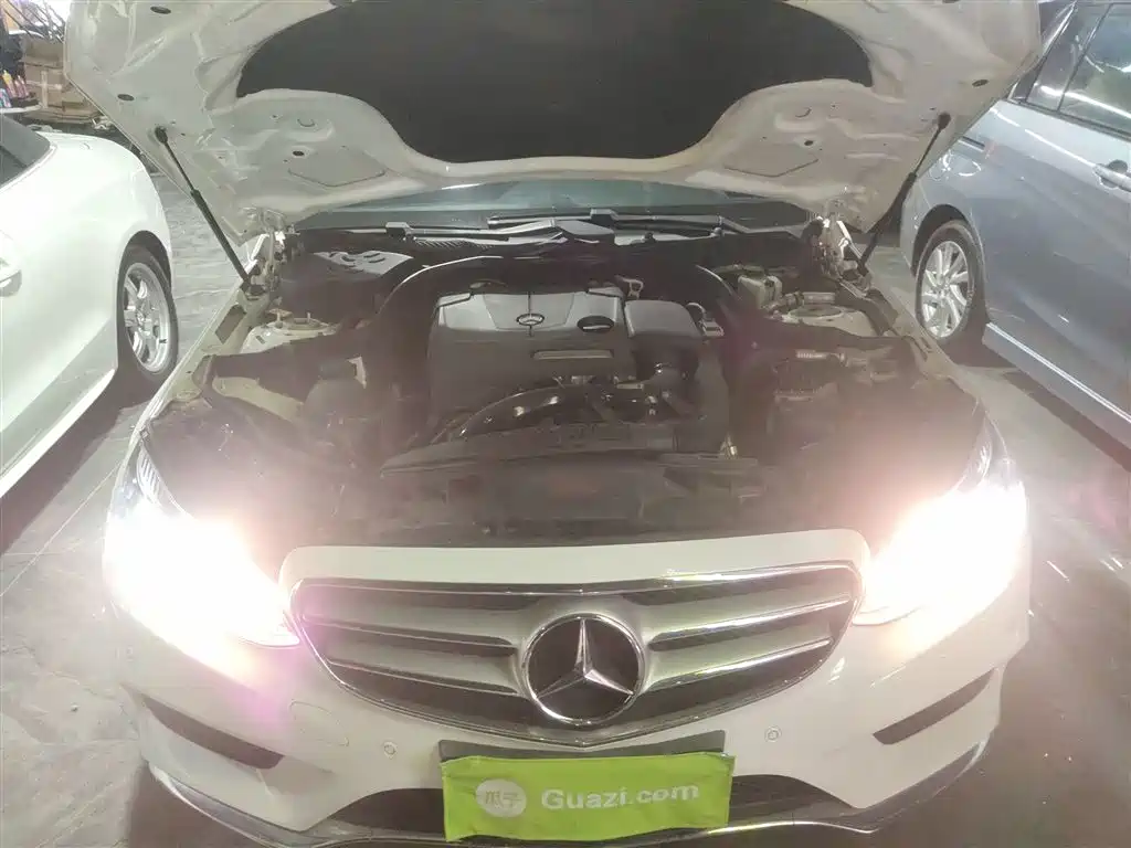 Mercedes-Benz E-Class 2015 — фото 20