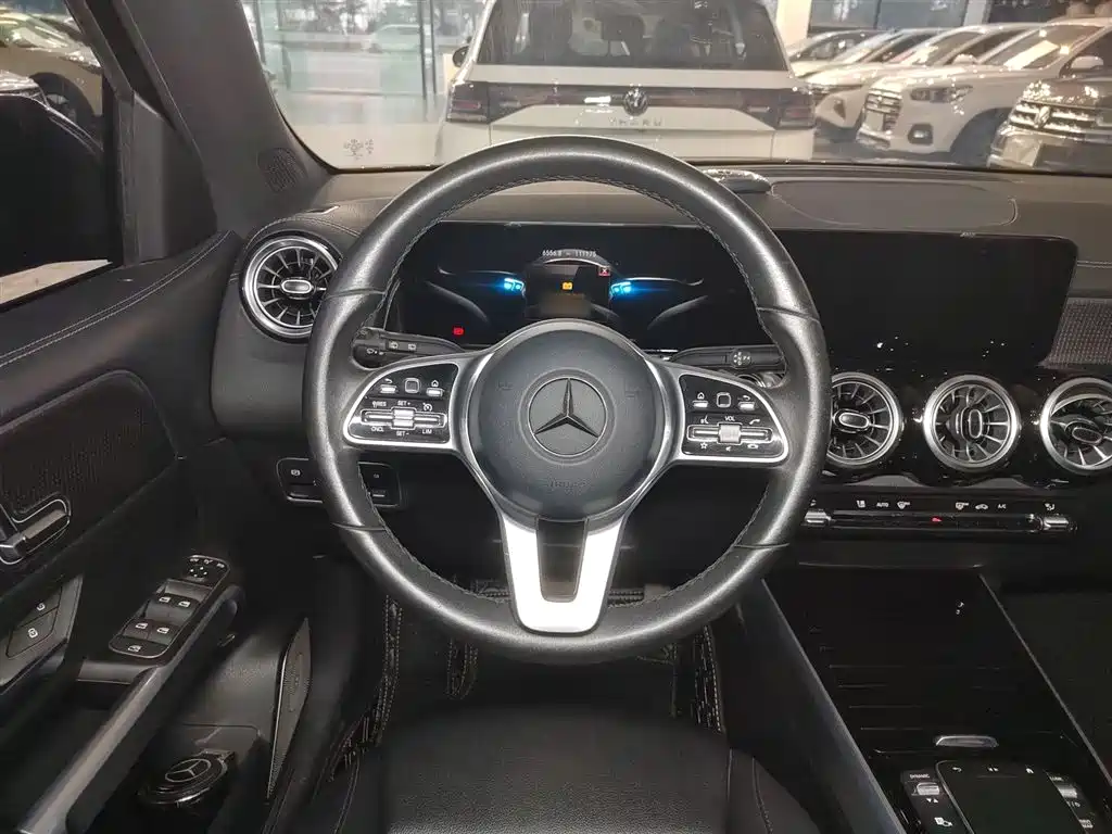 Mercedes-Benz GLB 2021 — фото 3