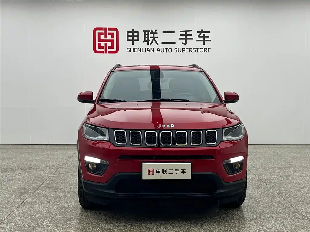 Jeep Compass 2018 — фото 12
