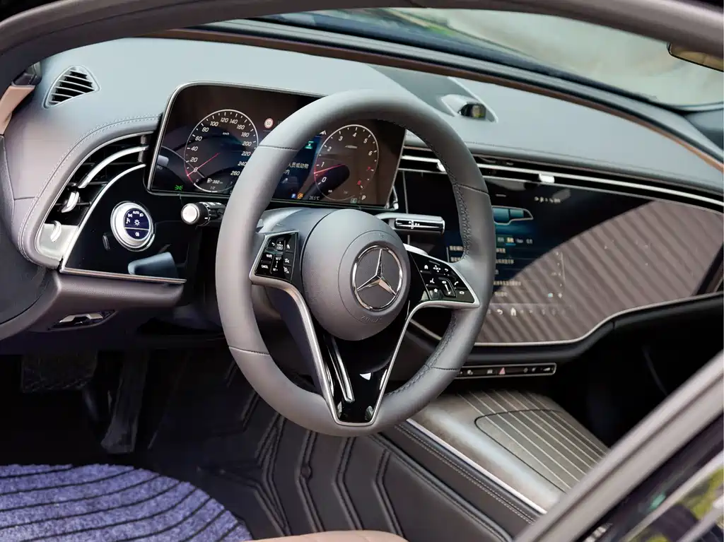 Mercedes-Benz E-Class 2026 — фото 10