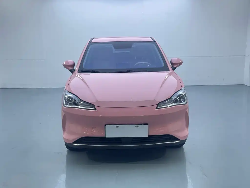 Neta V 2022