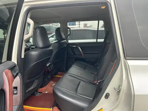 Toyota Prado 2016