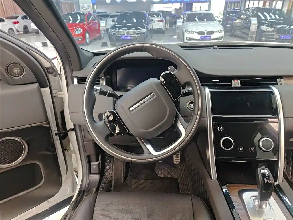 Land Rover Discovery Sport 2021 — фото 11