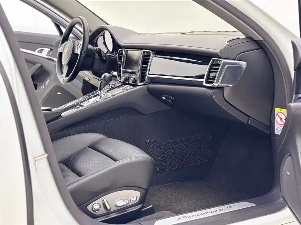 Porsche Panamera 2015 — фото 17