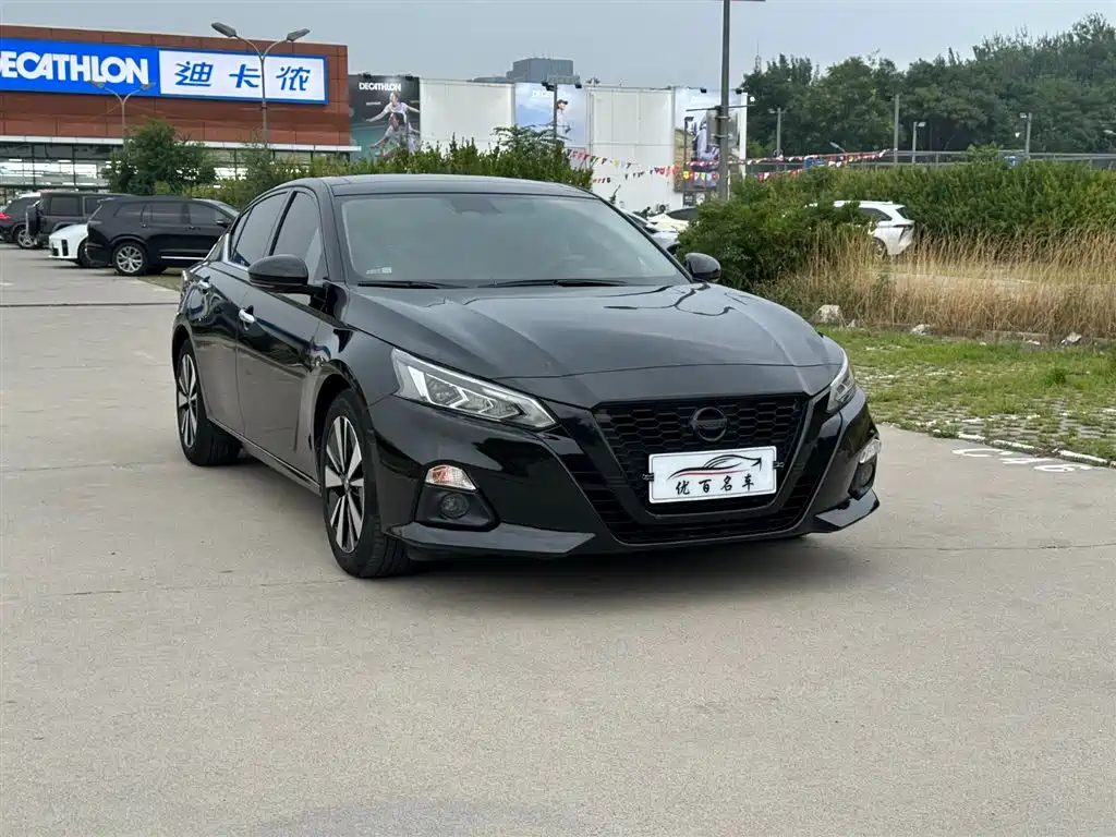 Nissan Teana 2021
