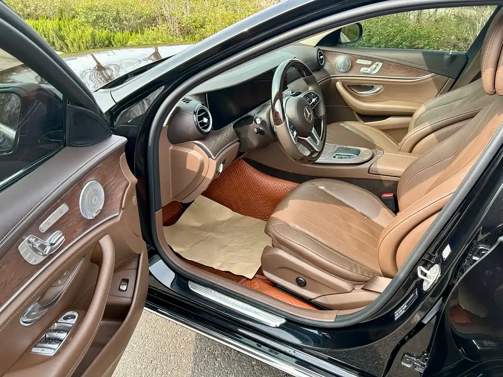 Mercedes-Benz E-Class 2019 — фото 5