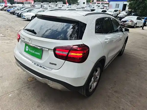 Mercedes-Benz GLA 2019