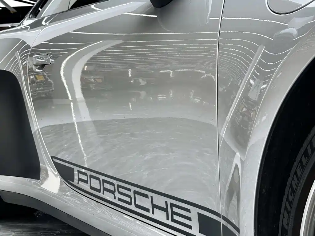 Porsche 911 2020 — фото 11