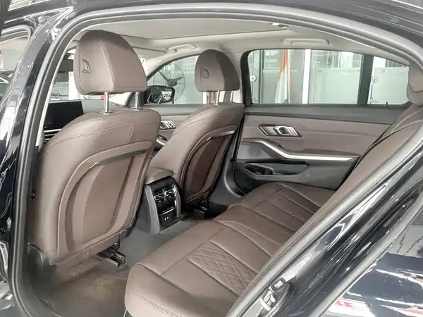 BMW 3 Series 2023