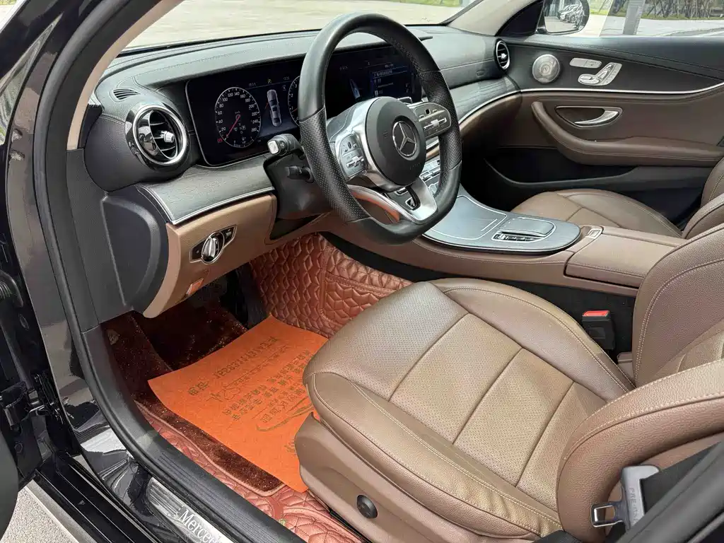 Mercedes-Benz E-Class 2020 — фото 27