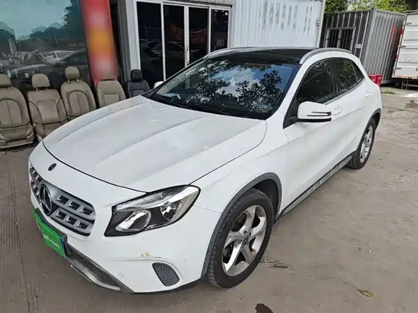 Mercedes-Benz GLA 2019