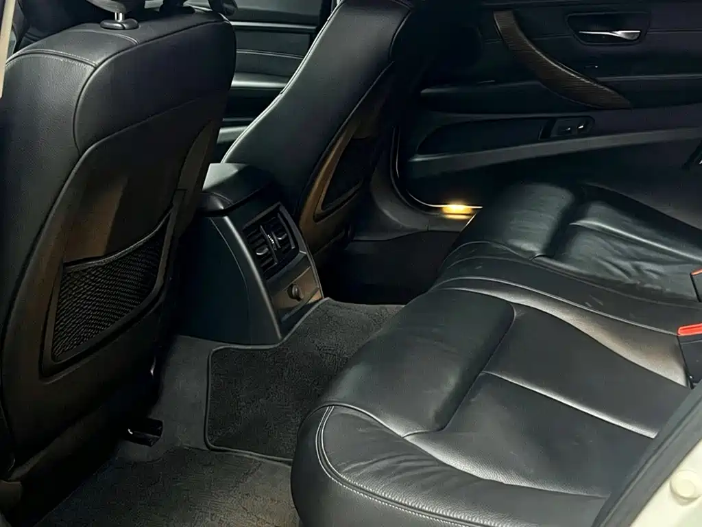 BMW 3 Series 2012