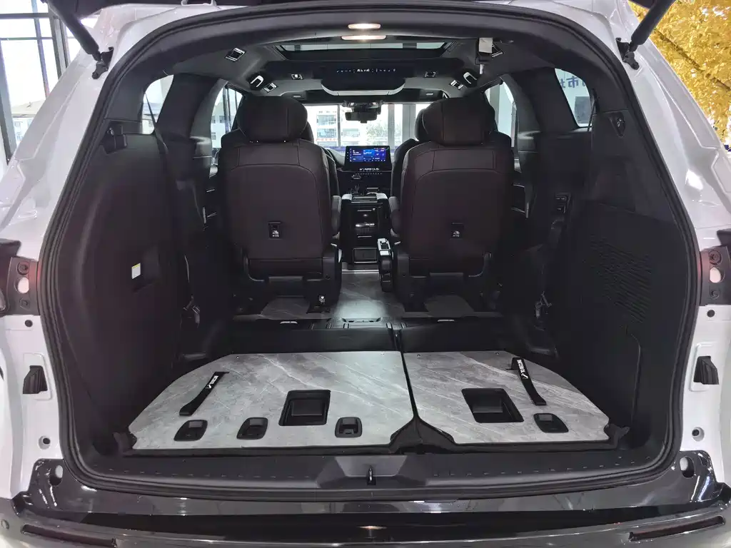 Toyota Sienna 2022 — фото 28