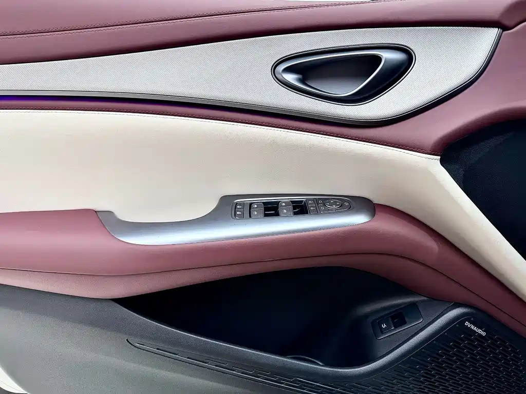 BYD Seal 07 DM-i 2026 — фото 19