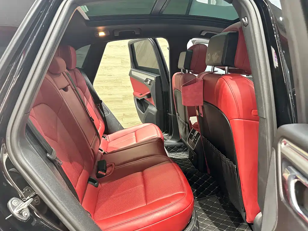 Porsche Macan 2015 — фото 24