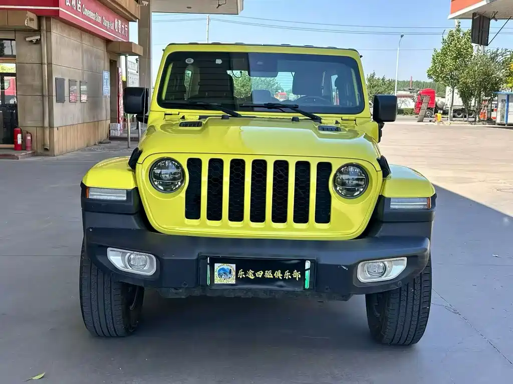 Jeep Wrangler PHEV 2024 — фото 3