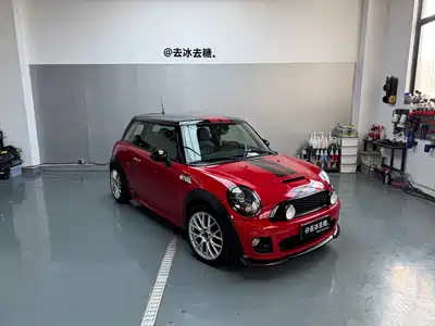 MINI MINI 2012