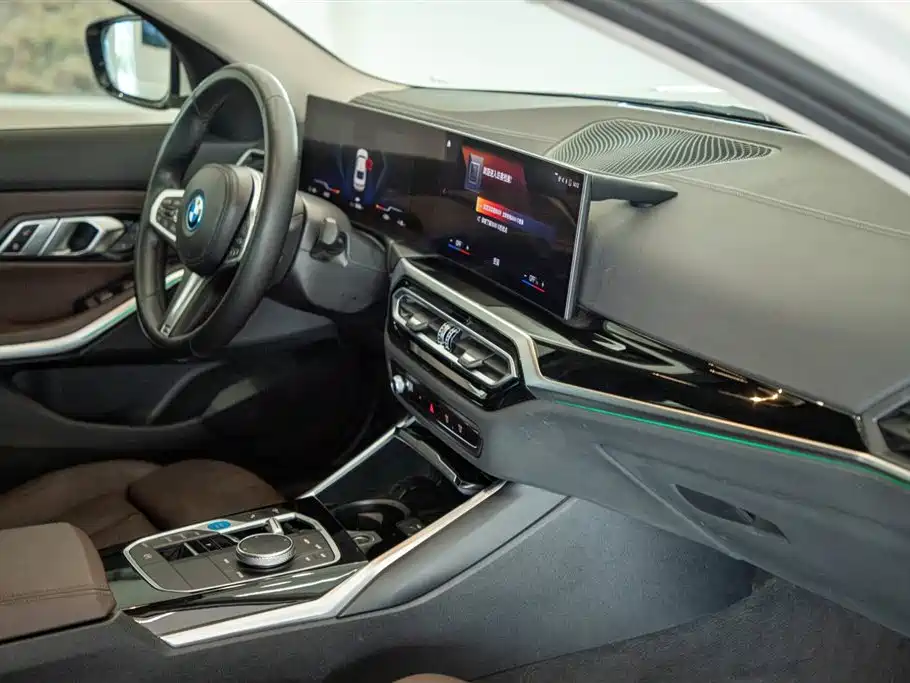 BMW i3 2022 — фото 22