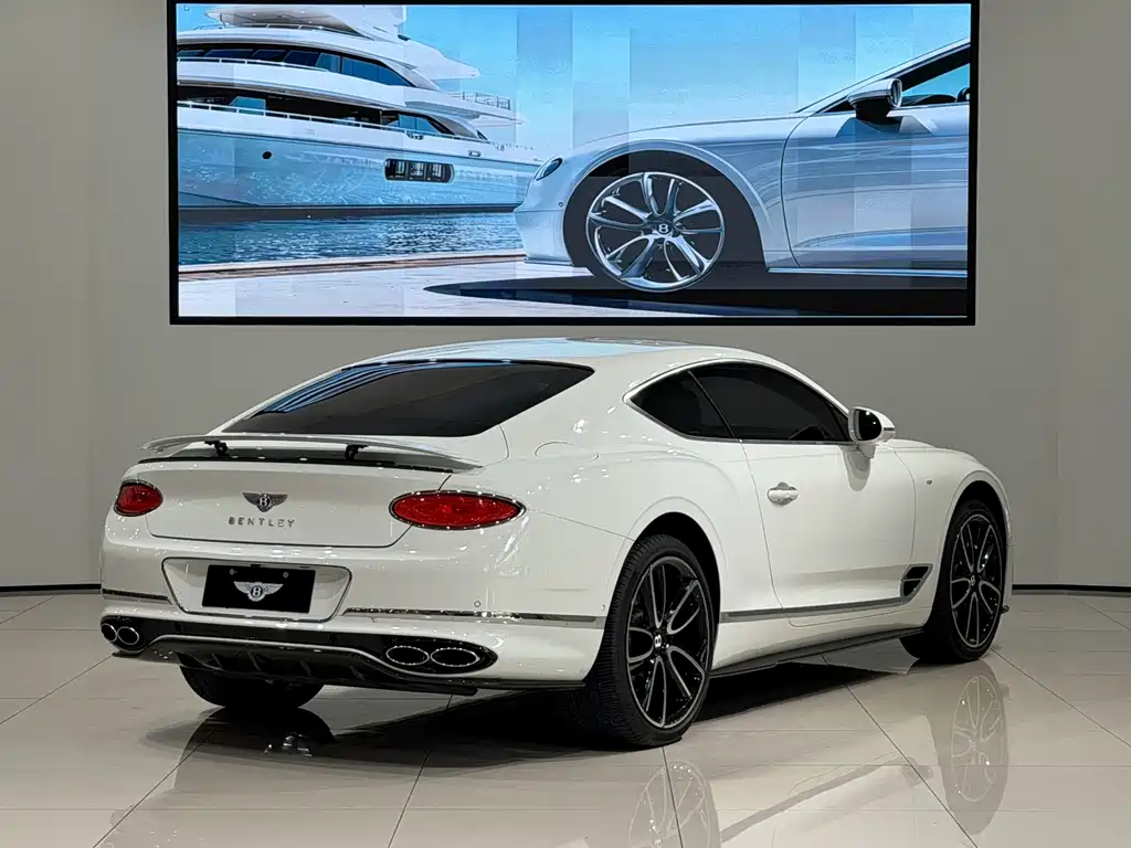 Bentley Continental 2022 — фото 4
