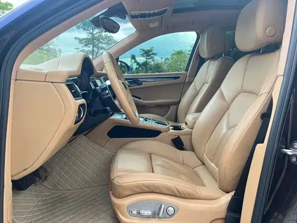 Porsche Macan 2016