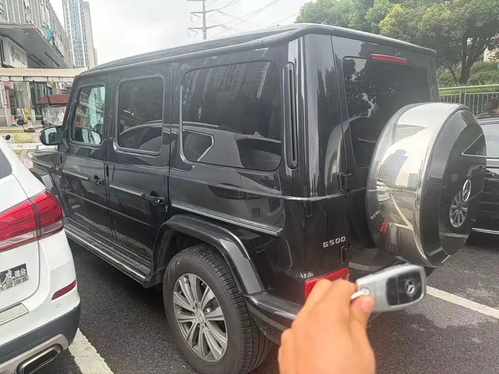 Mercedes-Benz G-Class 2024