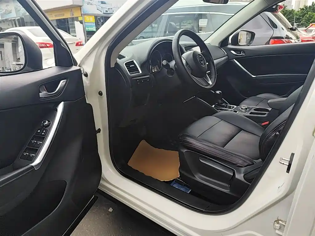 Mazda CX-5 2017 — фото 16