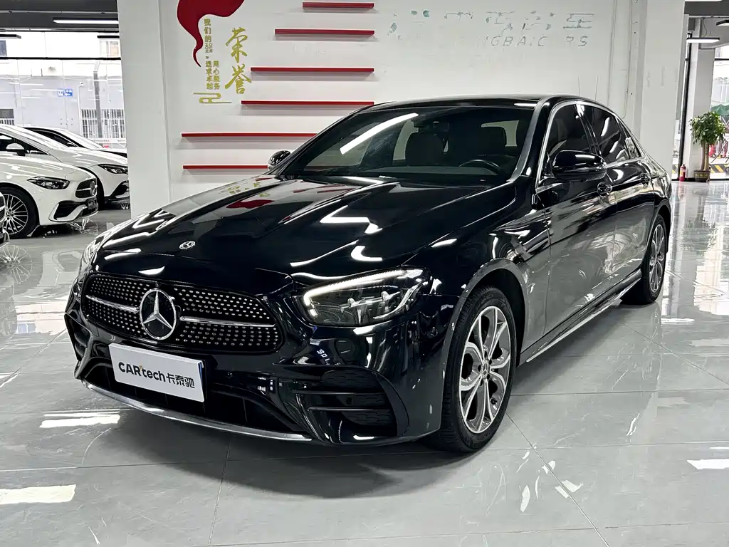 Mercedes-Benz E-Class 2022