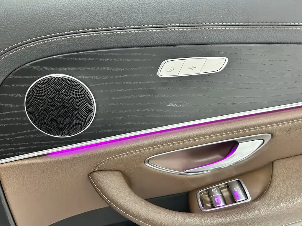 Mercedes-Benz E-Class 2022 — фото 14