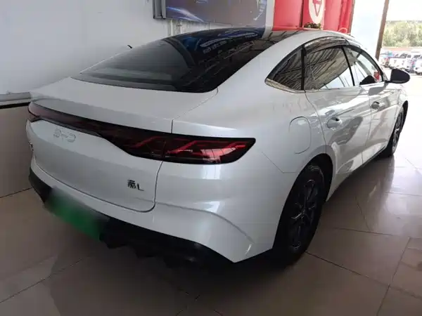BYD Qin L 2024