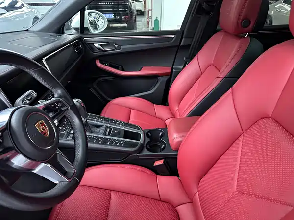 Porsche Macan 2020
