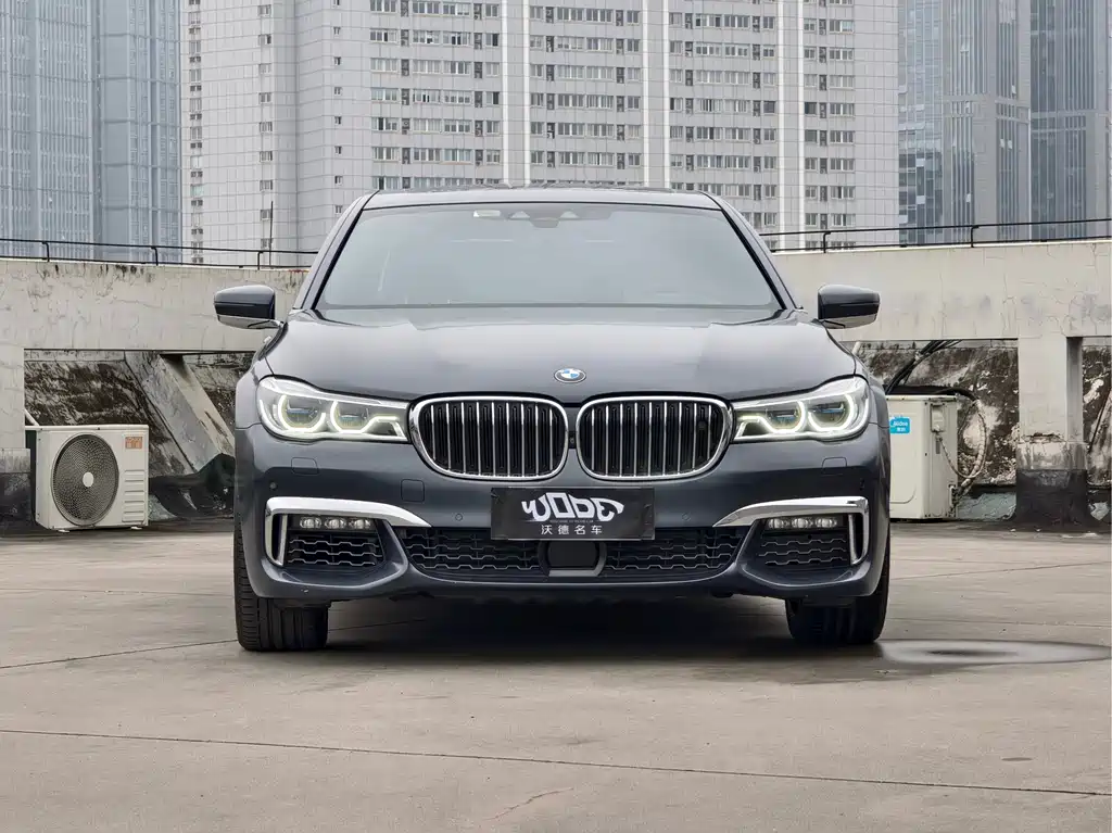 BMW 7 Series 2019 — фото 3