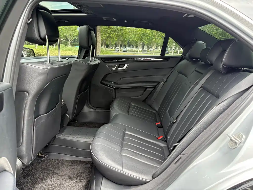 Mercedes-Benz E-Class 2014 — фото 12
