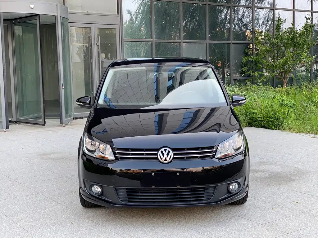 Volkswagen Touran 2015