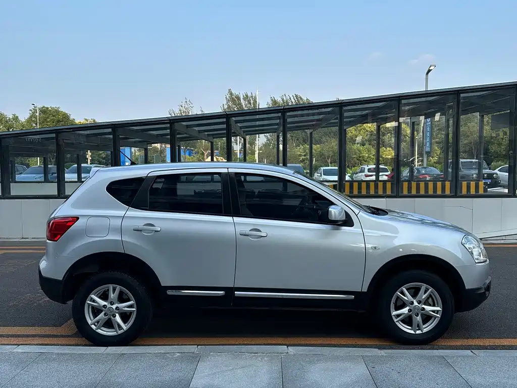 Nissan Qashqai 2013 — фото 8