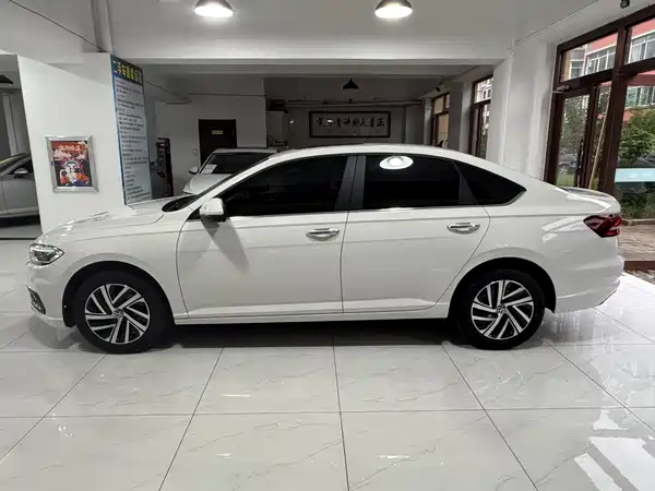 Volkswagen Lavida 2022