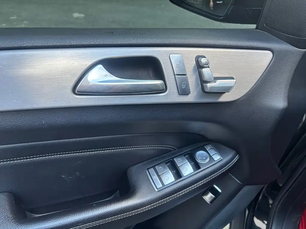 Mercedes-Benz M-Class 2015 — фото 13