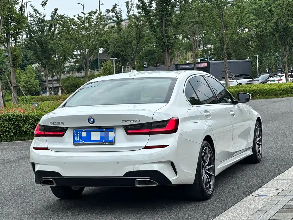 BMW 3 Series 2022
