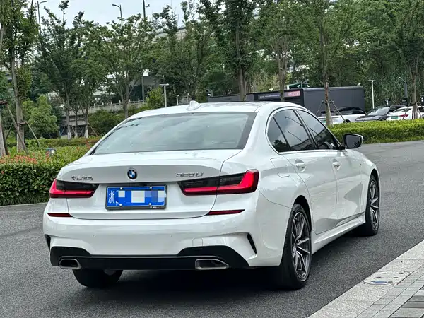 BMW 3 Series 2022