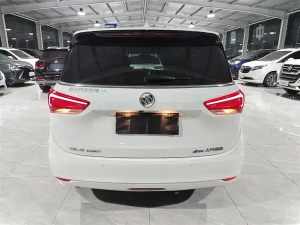 Buick GL6 2021