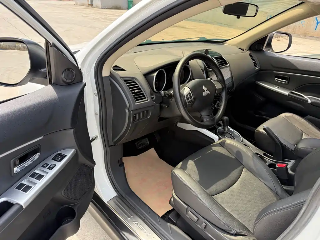 Mitsubishi ASX 2017 — фото 10