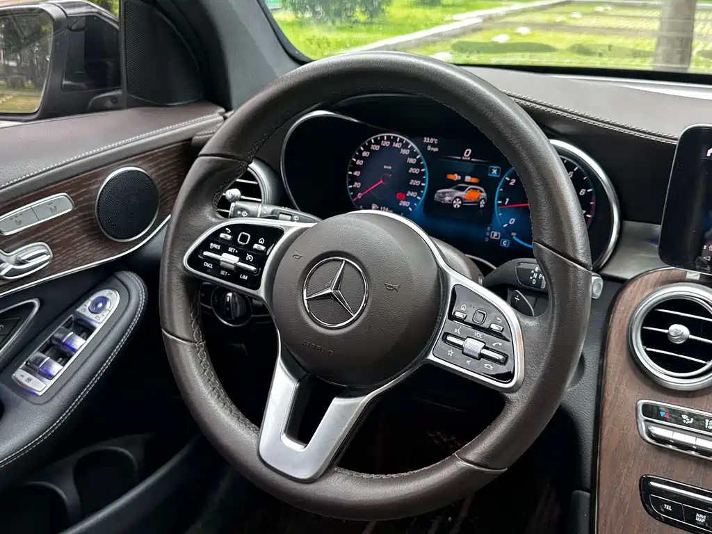 Mercedes-Benz GLC 2022 — фото 14
