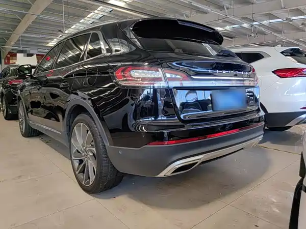 Lincoln Nautilus 2022