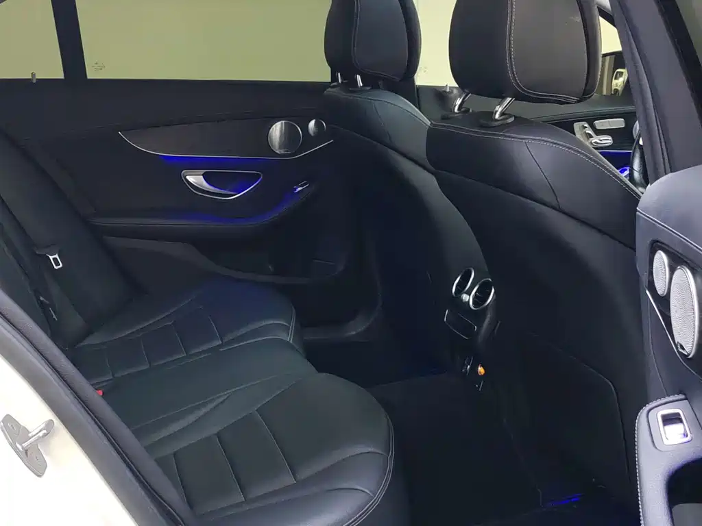 Mercedes-Benz C-Class 2021 — фото 15