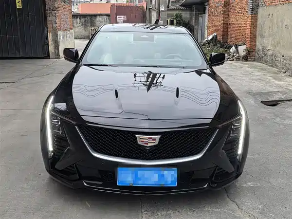 Cadillac CT5 2025